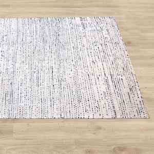 Aroica White and Blue Wool Rug - kingkong游戏_金刚kingkong游戏下载与KINGKONG官网