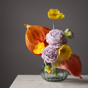Faux Flower Bouquet with Glass Vase - kingkong游戏_金刚kingkong游戏下载与KINGKONG官网