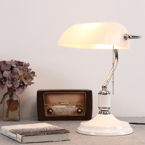 Vintage Bankers Lamp in Green - kingkong游戏_金刚kingkong游戏下载与KINGKONG官网