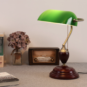 Vintage Bankers Lamp in Green - kingkong游戏_金刚kingkong游戏下载与KINGKONG官网